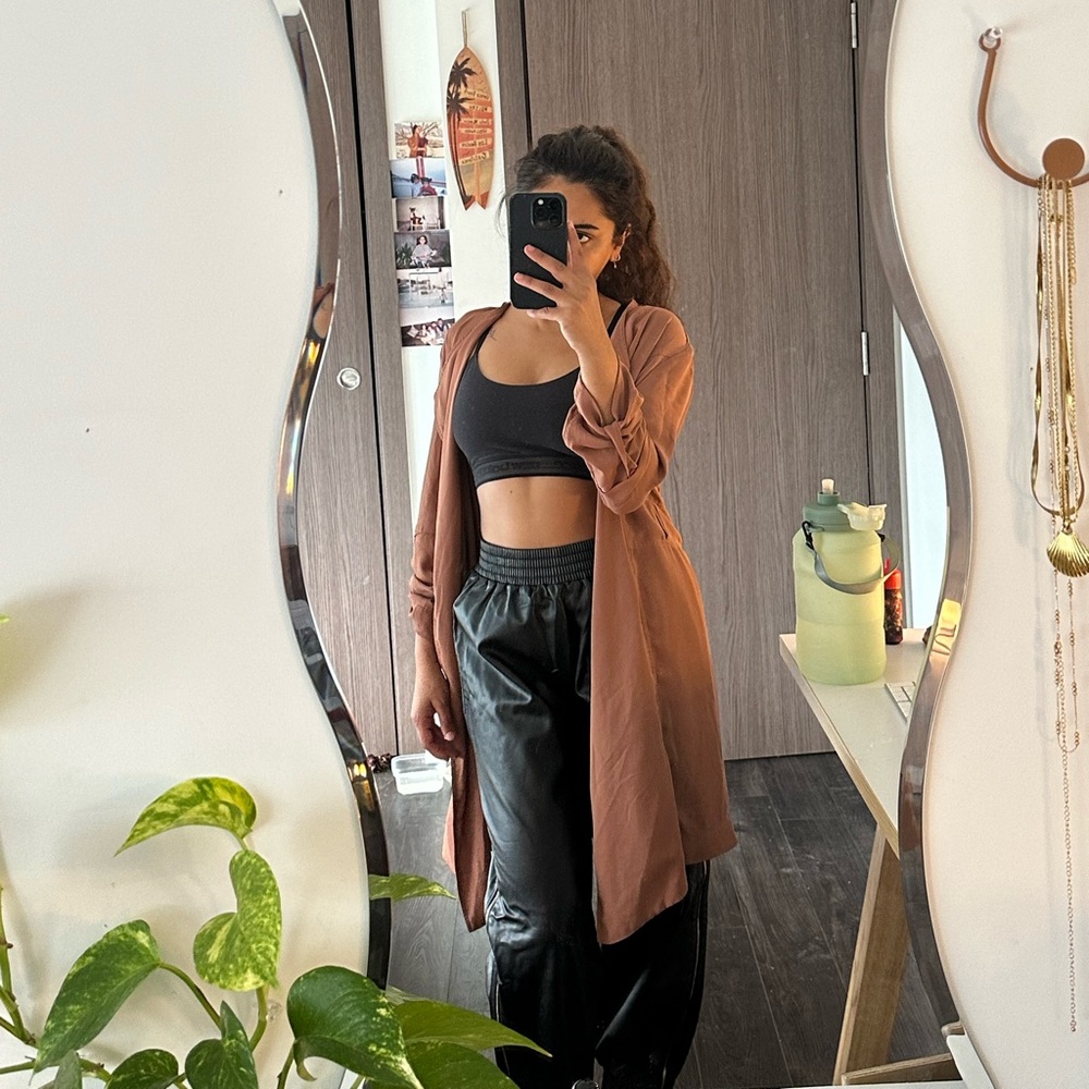 Brand new Pants, Top & TNA Cardigan